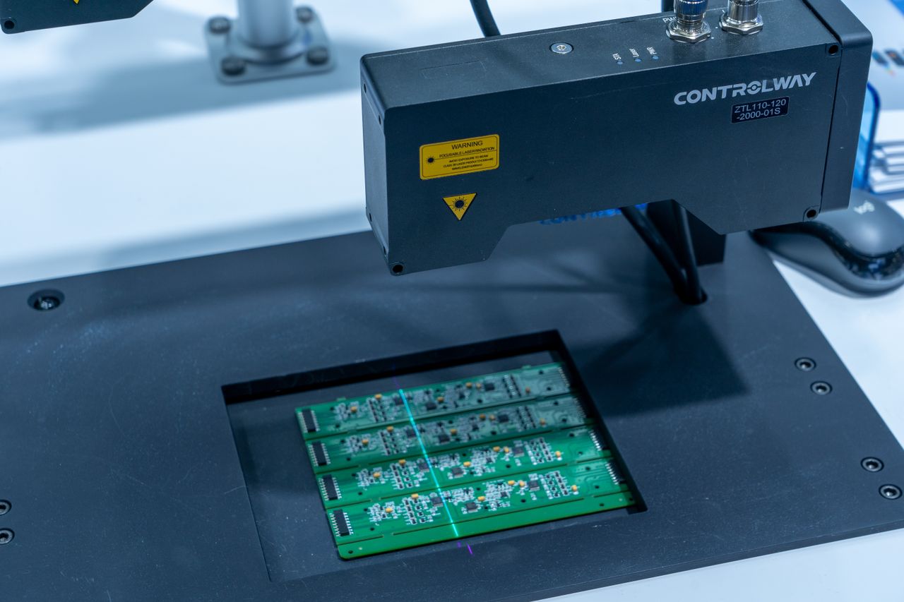 Qualitätskontrolle elektronischer Bauteile